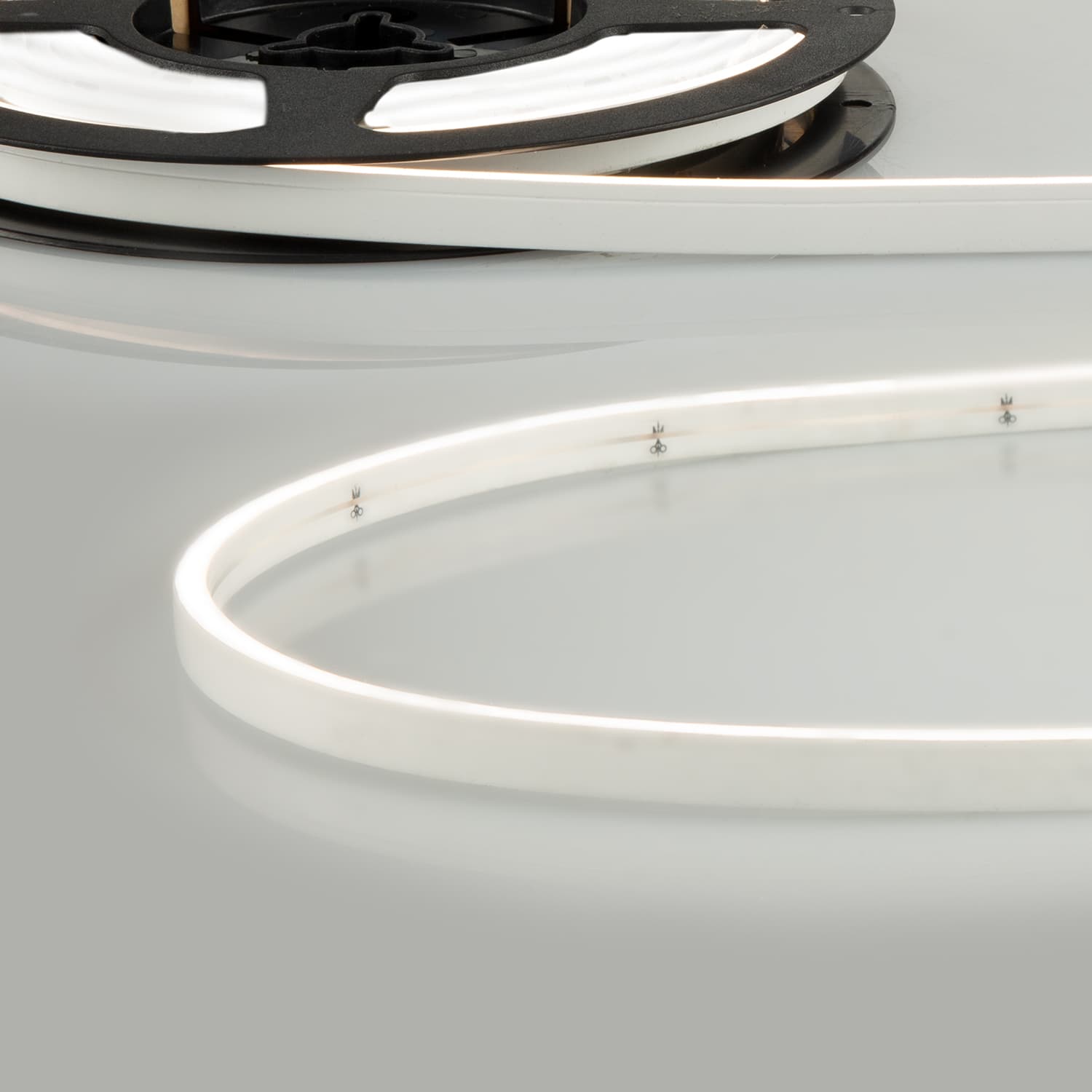 LED NEON940 Flexband B04H08, 24V DC, 10W, IP67, 4000K, 5m Rolle, 180 LED/m, inkl. Montageclips