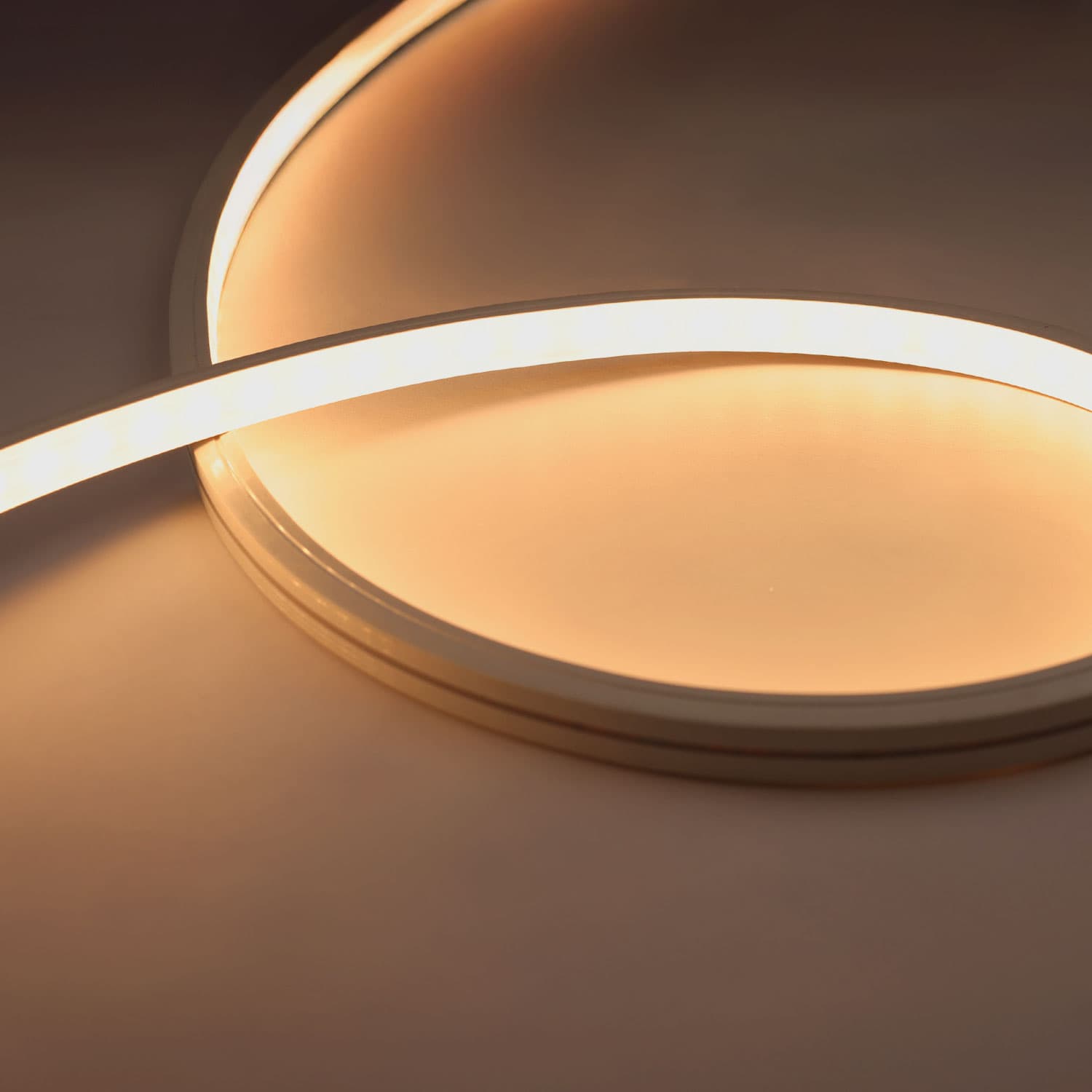 LED Wallwasher Flexband 20x55°, 2700K, 24V DC, 18W, IP54, CRI90, 5m Rolle, 70 LED/m
